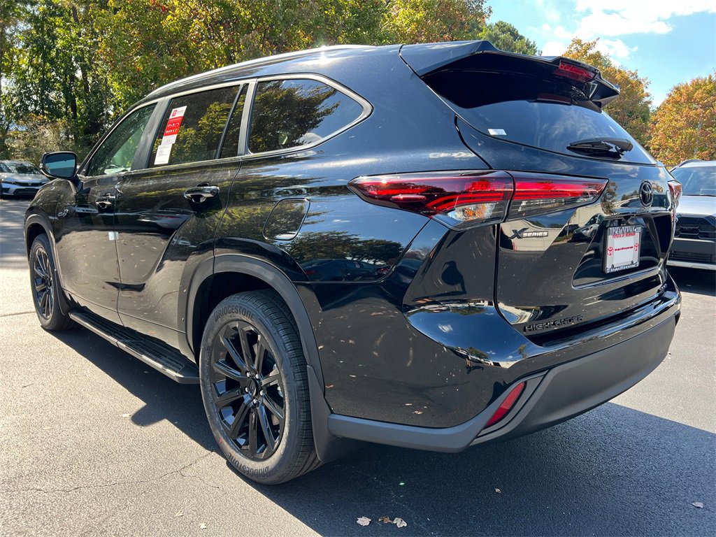 New 2026 Toyota Highlander XLE image 5