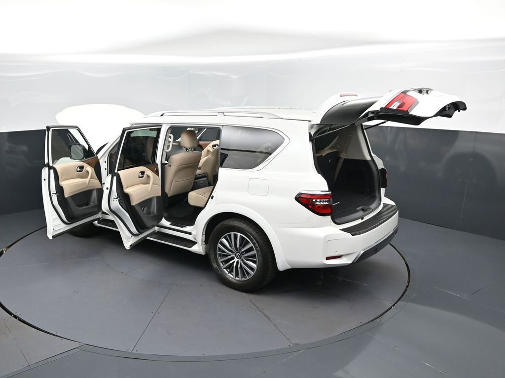 Used 2024 Nissan Armada SL w/ Captain's Chairs Package RWD image 50