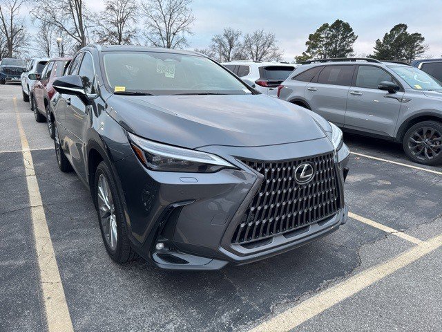 Used 2025 Lexus NX 350 AWD w/ Luxury Package image 3