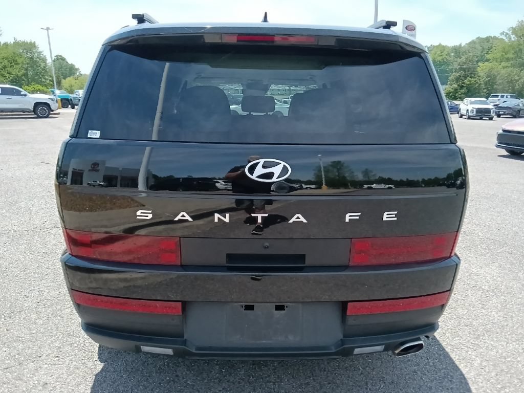 Used 2026 Hyundai Santa Fe SEL FWD image 4