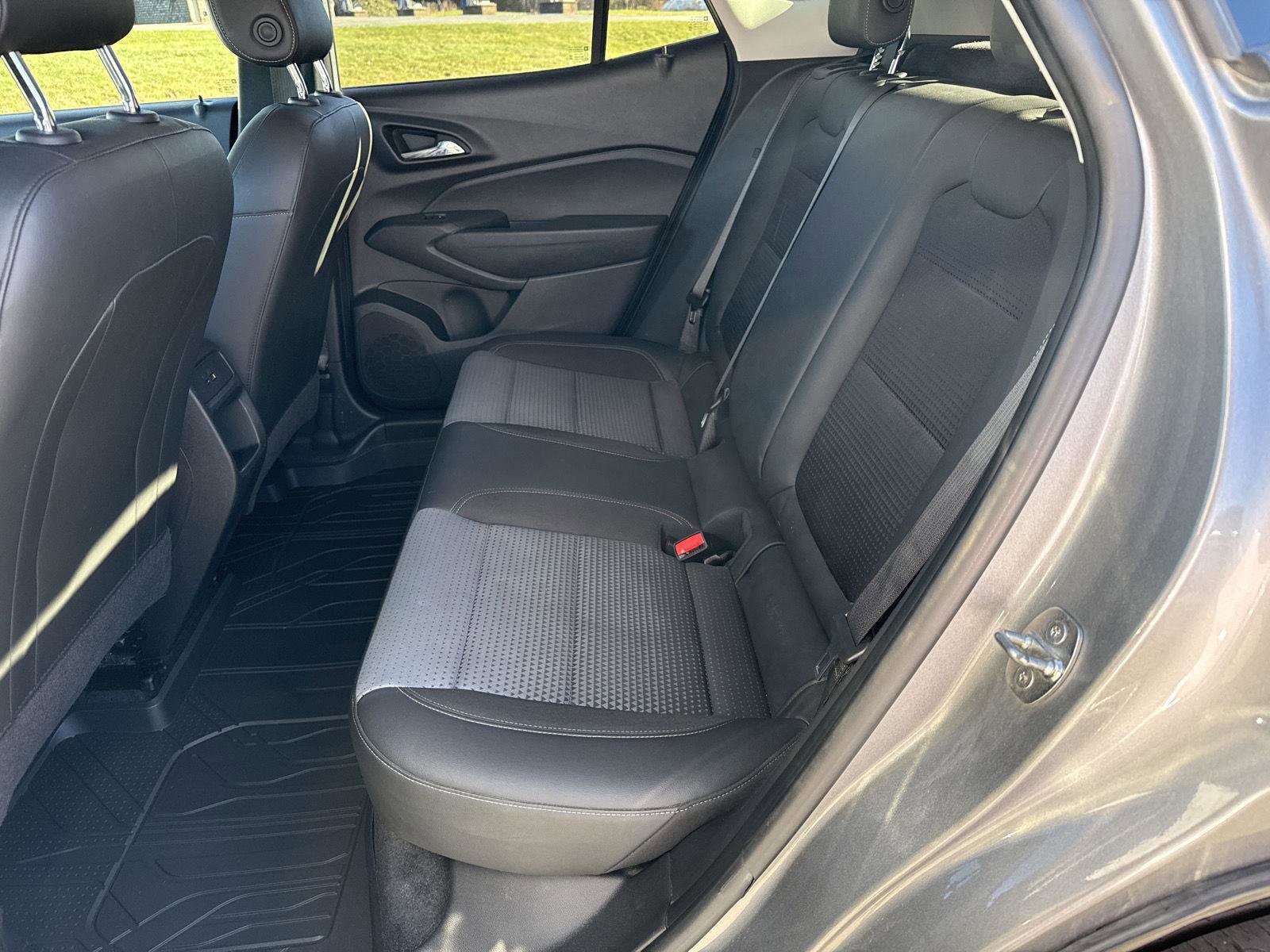 Used 2024 Chevrolet Trax LT w/ Driver Confidence Package image 12