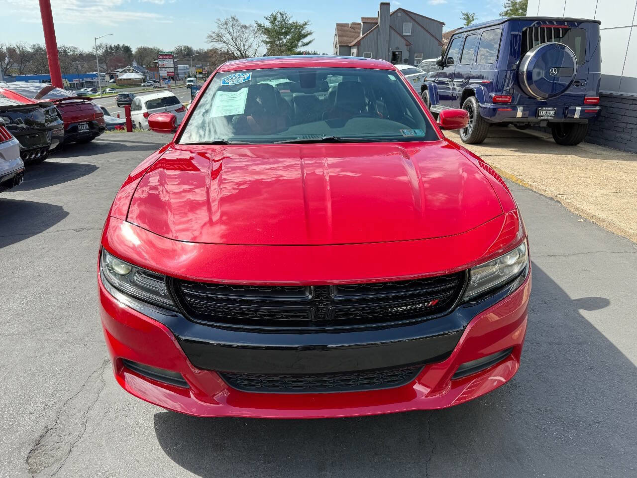 Used 2015 Dodge Charger SXT w/ AWD Plus Group image 2