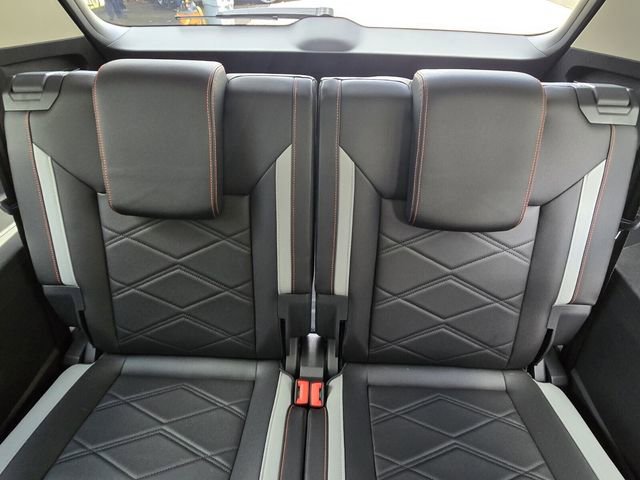 Certified 2025 Volkswagen Atlas Peak Edition SE image 16