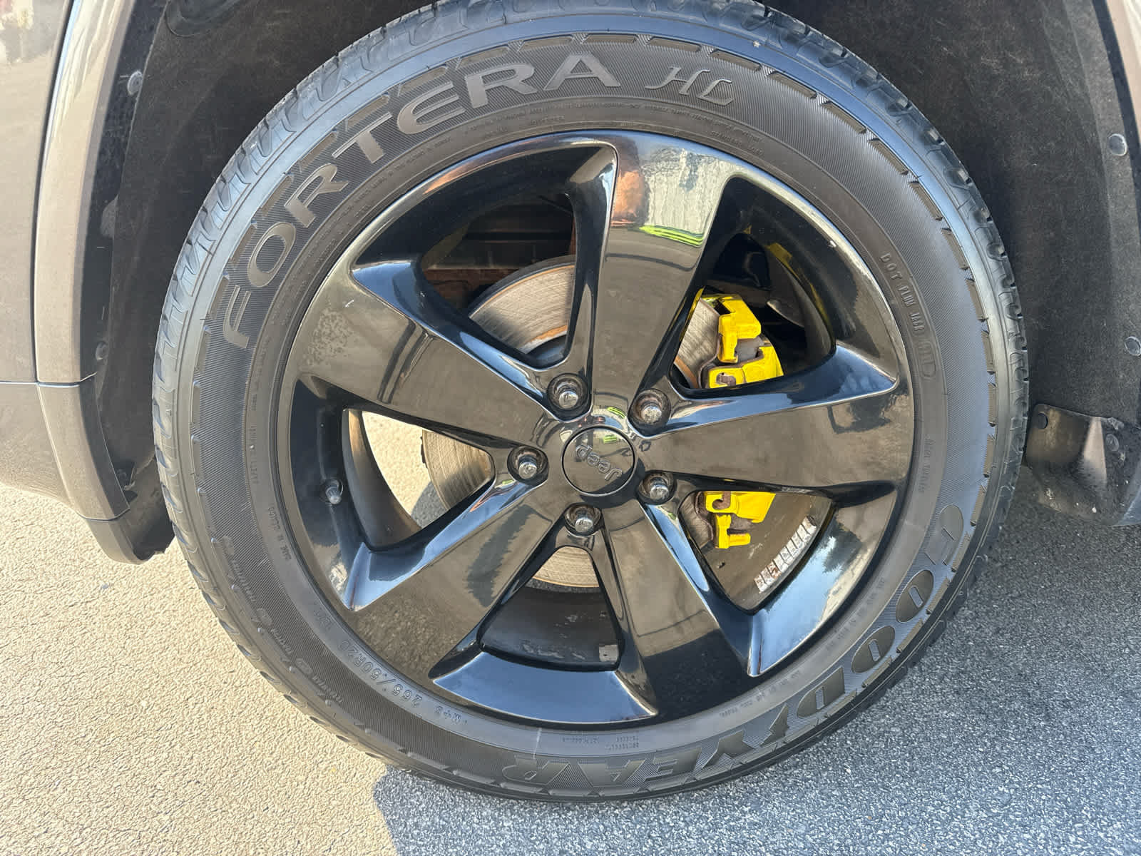 Used 2014 Jeep Grand Cherokee Altitude AWD/4WD image 9