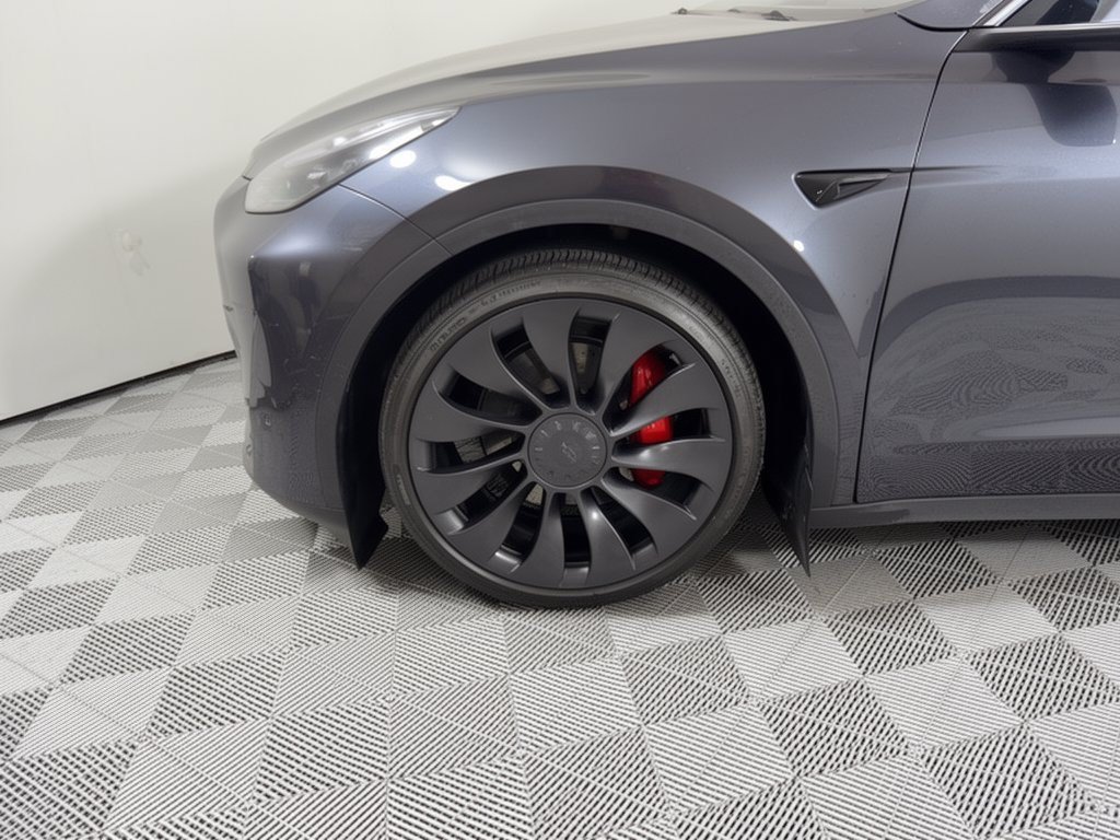 Used 2025 Tesla Model Y Performance AWD/4WD image 13