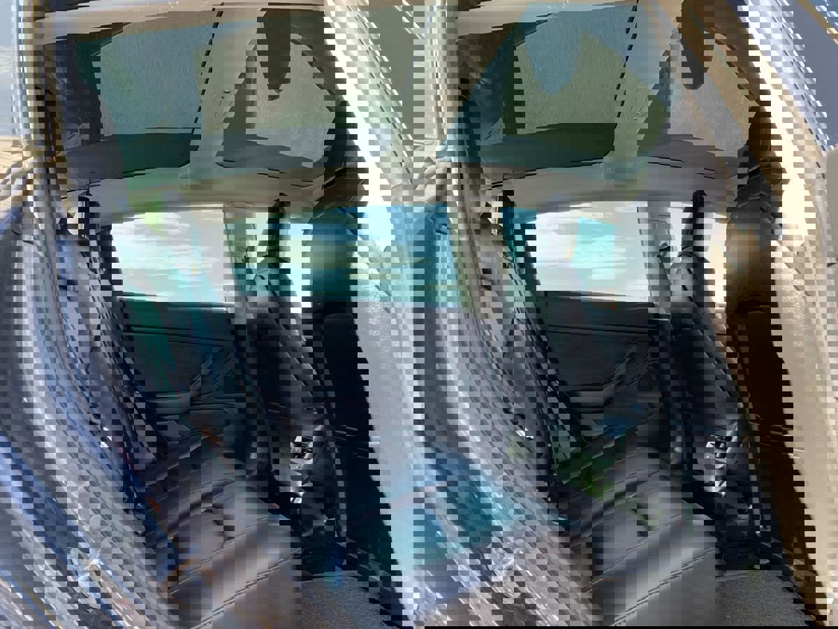 Used 2018 Tesla Model 3 Mid Range image 25