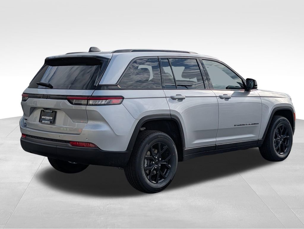 New 2026 Jeep Grand Cherokee Altitude AWD/4WD image 2