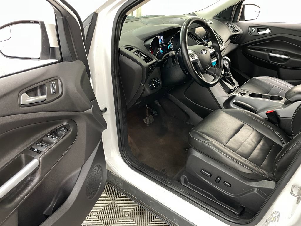 Used 2014 Ford Escape SE w/ Leather Comfort Package AWD/4WD image 21