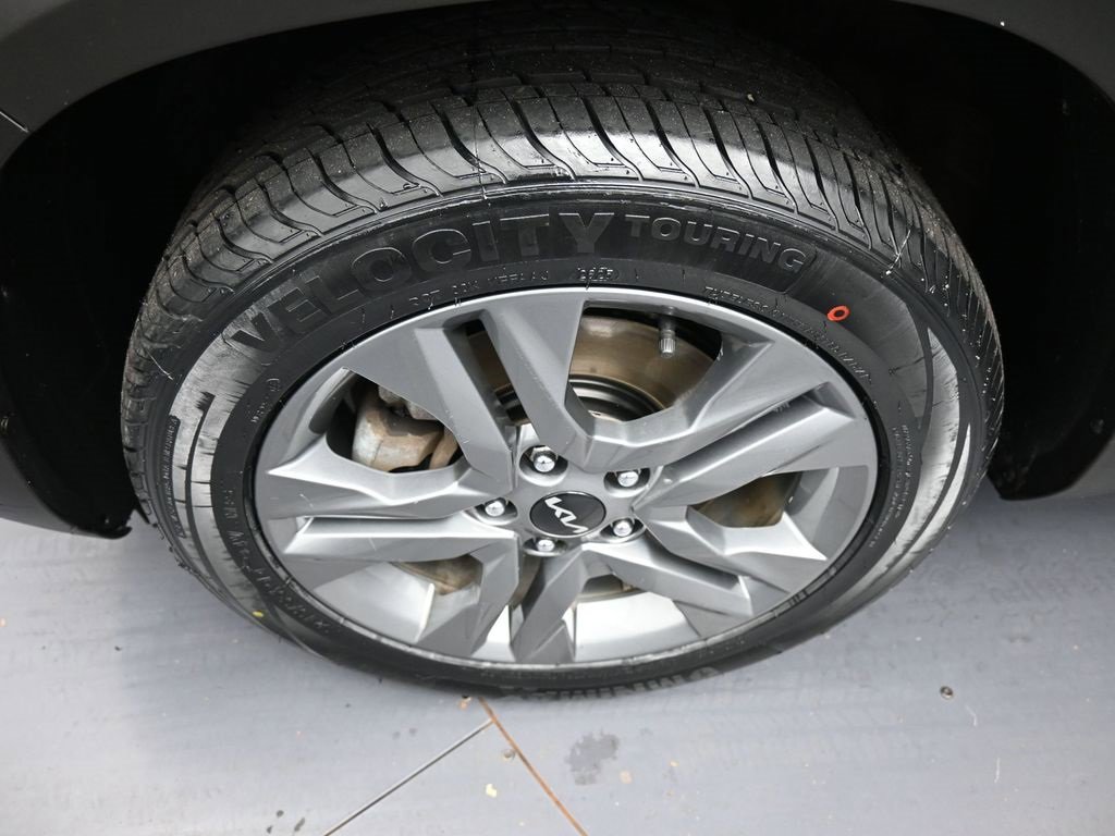 Certified 2022 Kia Seltos S image 14