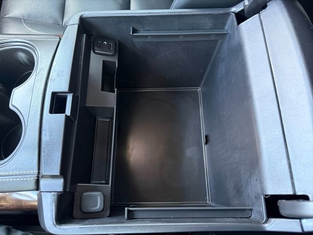 Used 2020 Chevrolet Suburban LT w/ RST Edition image 28