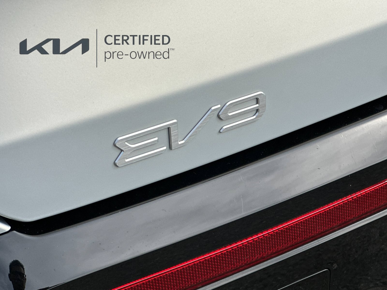 Certified 2024 Kia EV9 Land AWD/4WD image 29