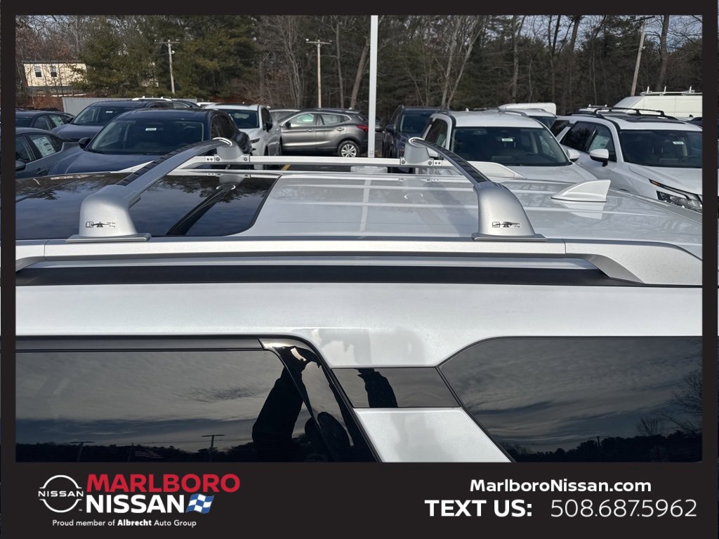 New 2025 Nissan Pathfinder SL w/ SL Premium Package image 13