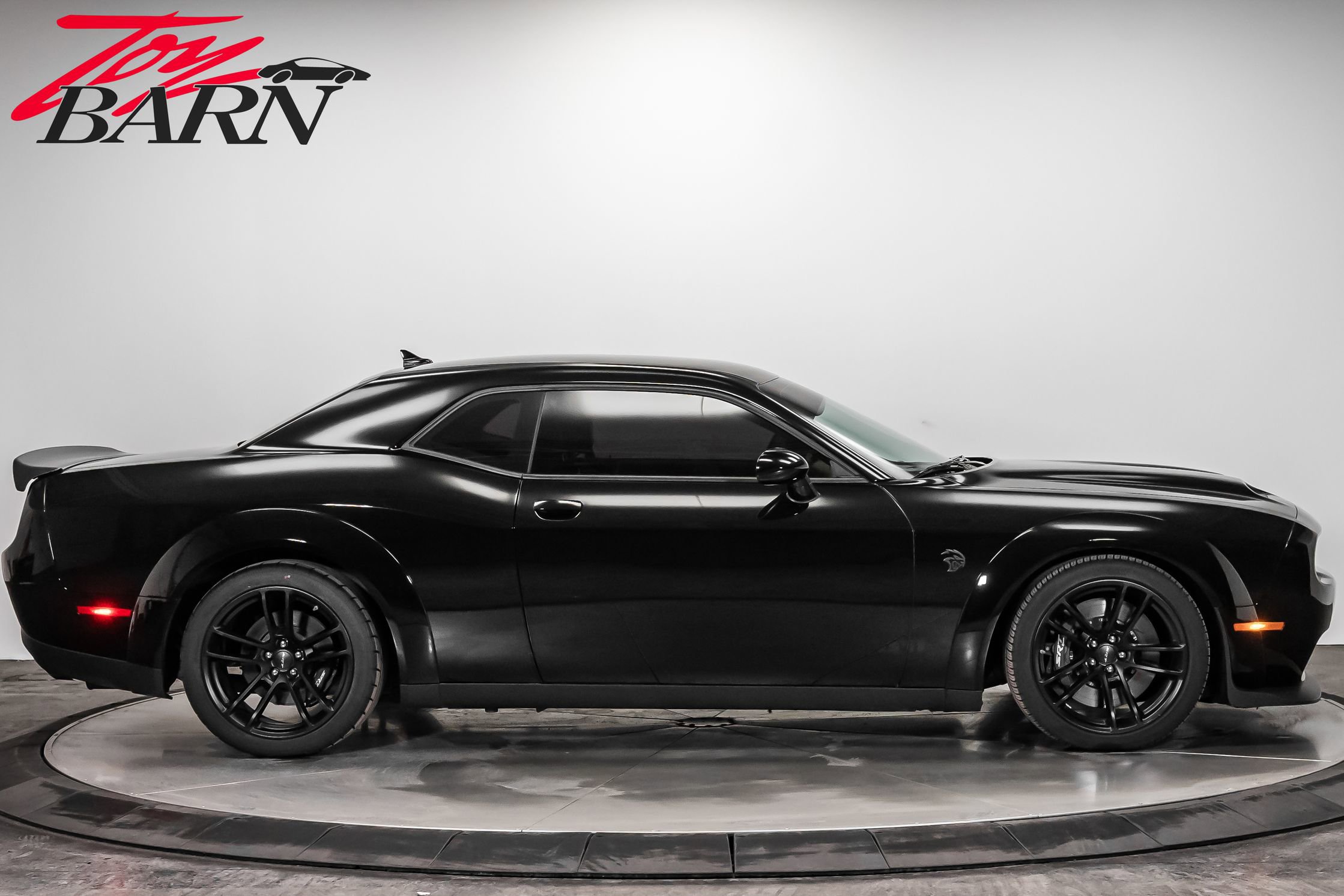Used 2022 Dodge Challenger SRT Hellcat image 6