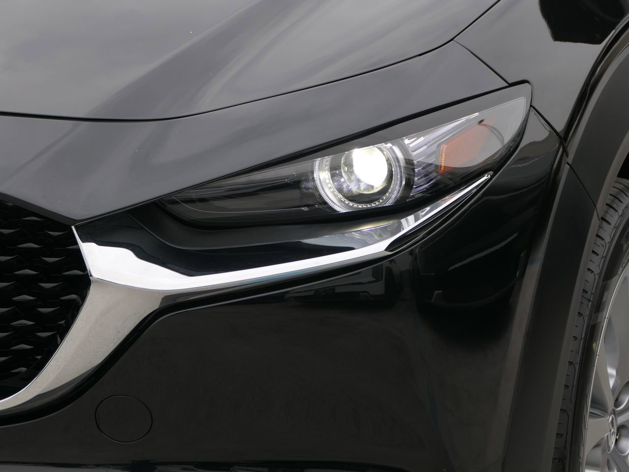 Used 2023 MAZDA CX-30 AWD 2.5 S w/ Premium Package image 9