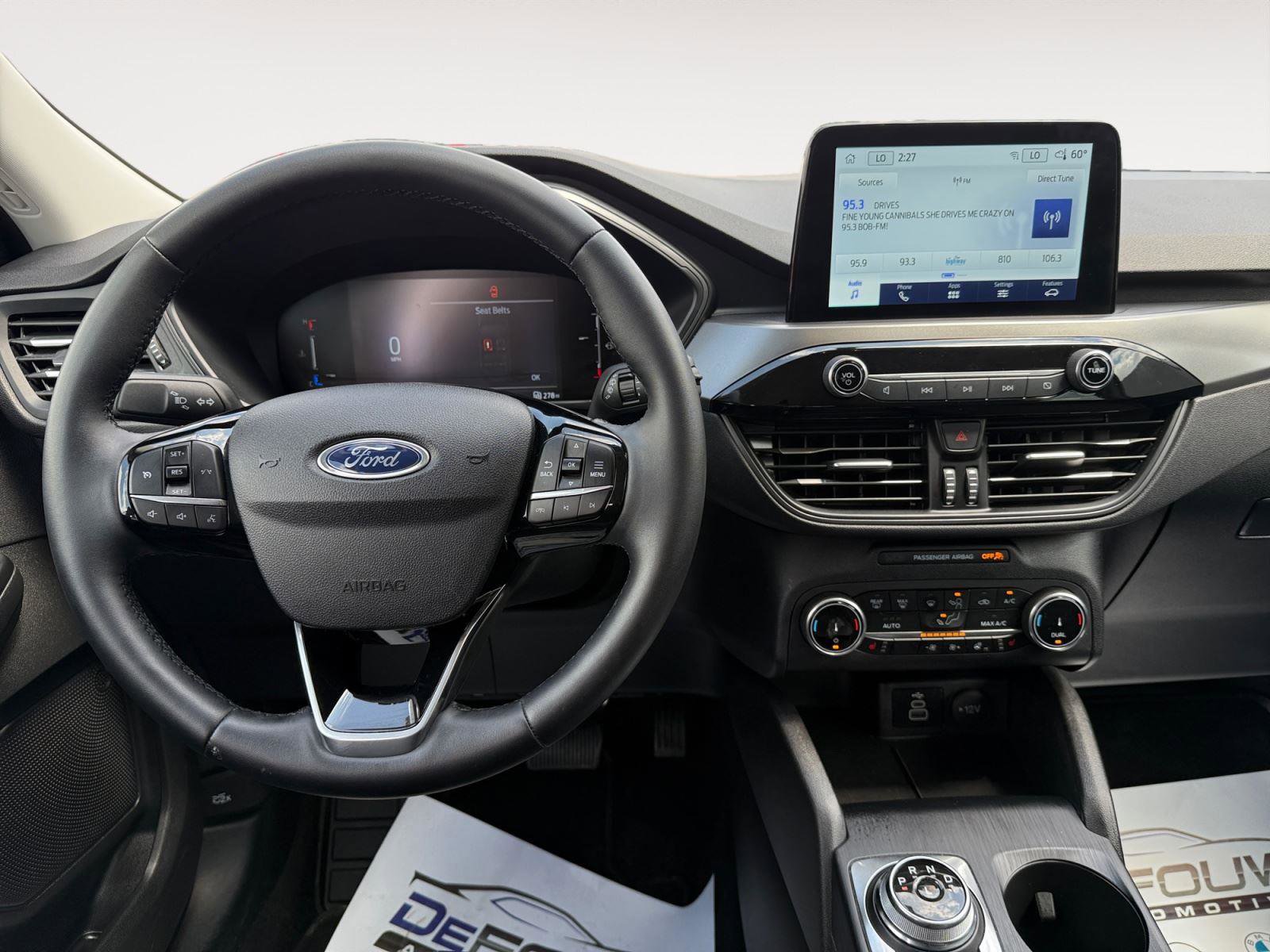Used 2025 Ford Escape Active AWD/4WD image 13