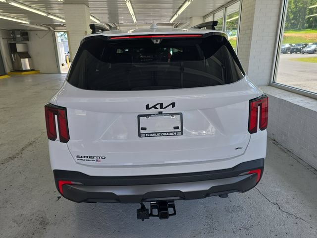 Certified 2025 Kia Sorento SX Prestige AWD/4WD image 4