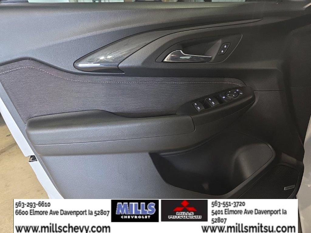 Used 2021 Chevrolet TrailBlazer ACTIV w/ Technology Package AWD/4WD image 14