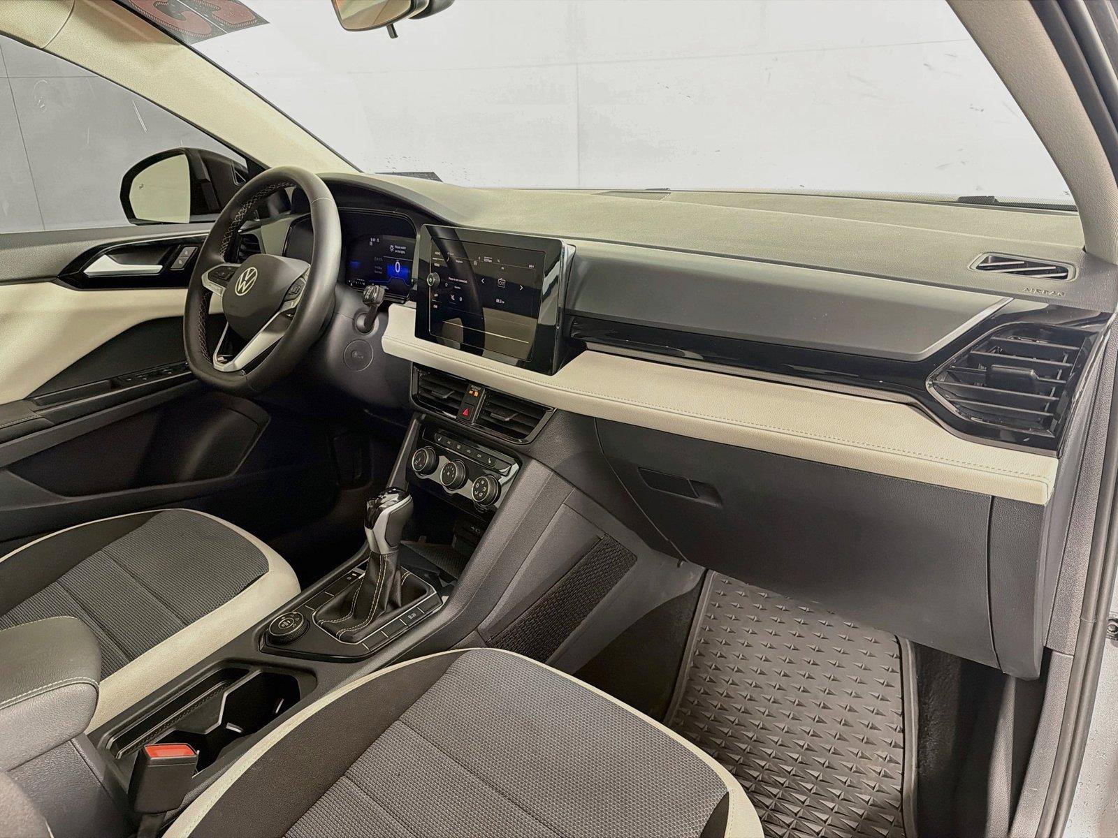 Used 2025 Volkswagen Taos S AWD/4WD image 31