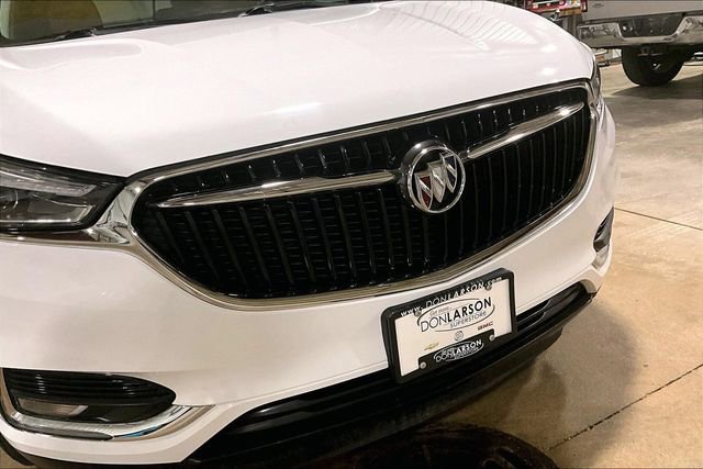 Used 2018 Buick Enclave Essence w/ Trailering Package image 10
