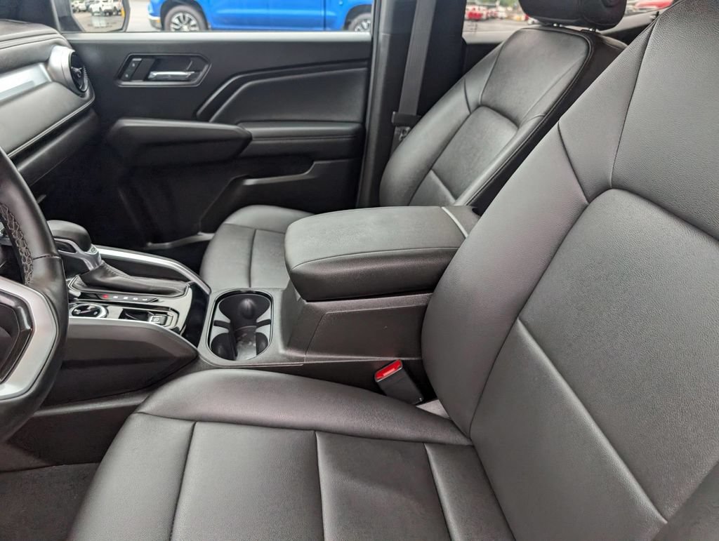 Used 2023 Chevrolet Colorado LT w/ LT Convenience Package III AWD/4WD image 14