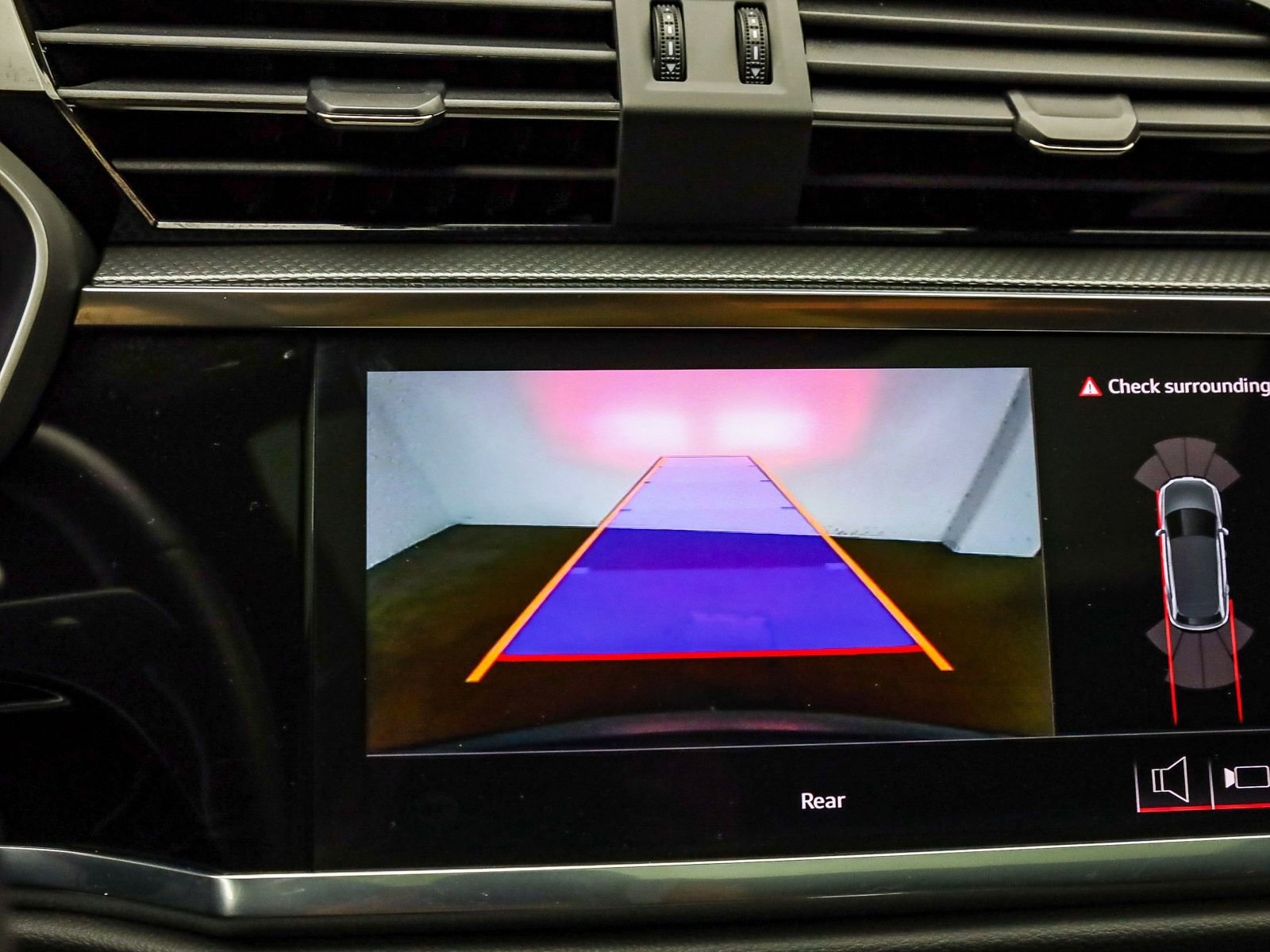 Certified 2025 Audi Q3 2.0T Premium w/ Convenience Package image 27