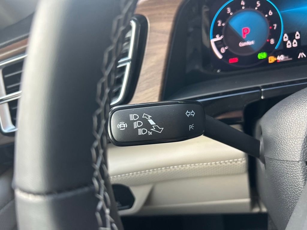 New 2026 Volkswagen Atlas SE FWD image 23