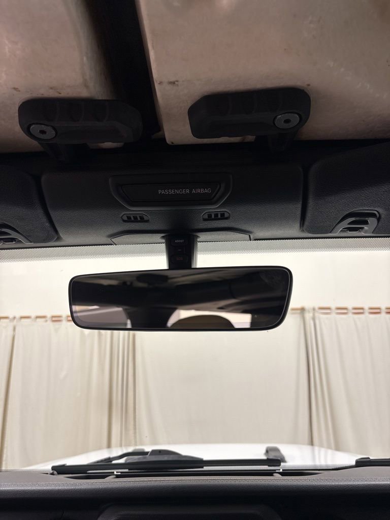 Used 2018 Jeep Wrangler Unlimited Sahara image 14