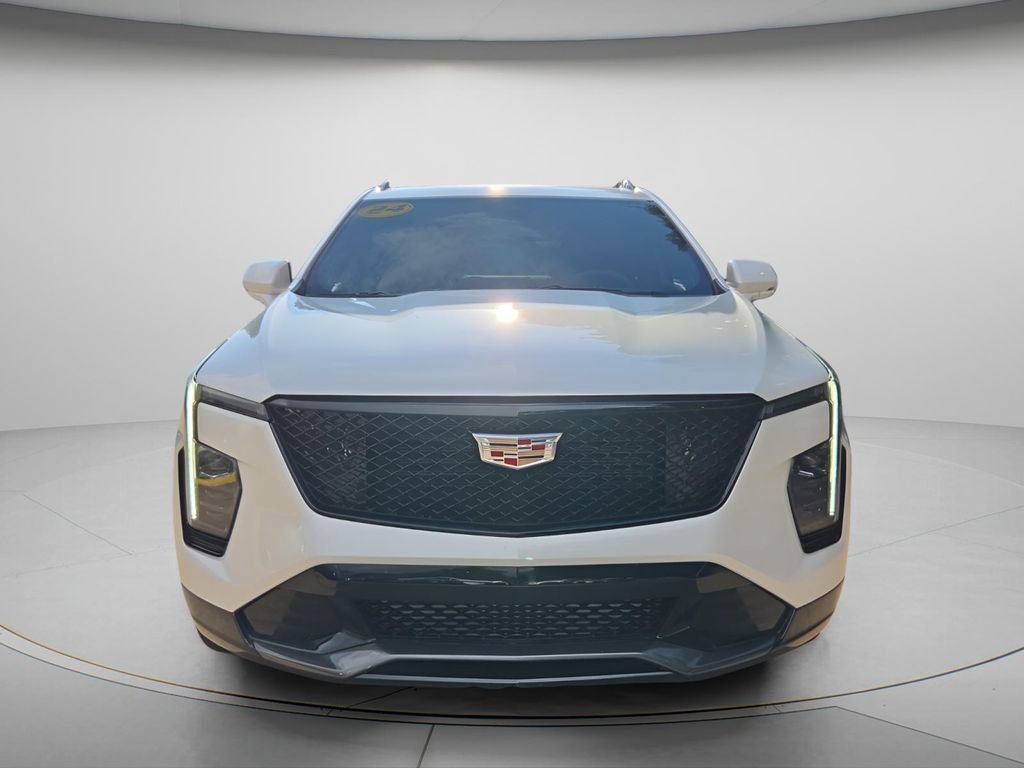 Used 2024 Cadillac XT4 Sport FWD image 4