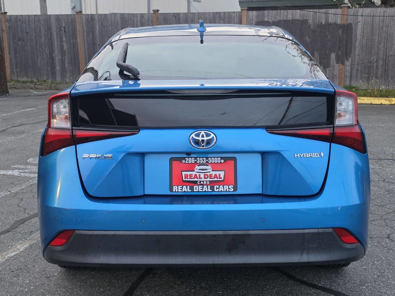 Used 2019 Toyota Prius LE FWD image 6