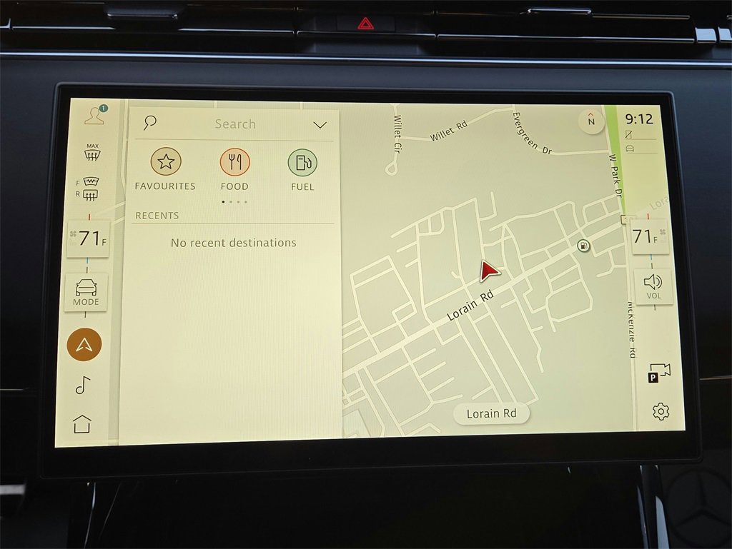 Used 2025 Land Rover Range Rover Sport Dynamic SE image 11