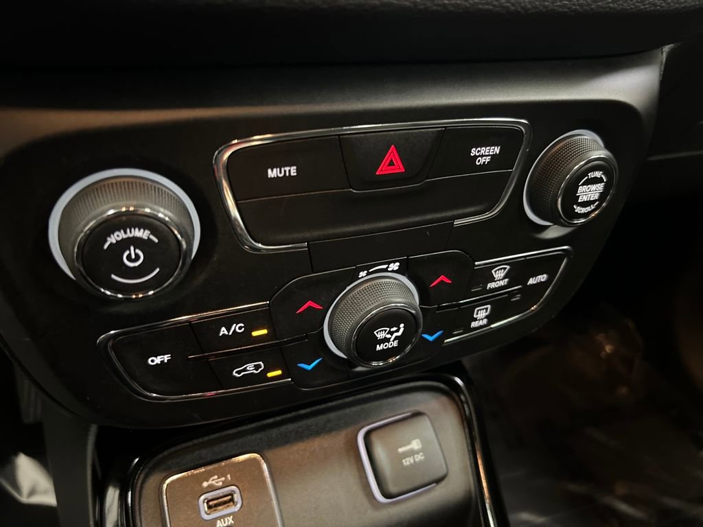 Used 2021 Jeep Compass Latitude image 18