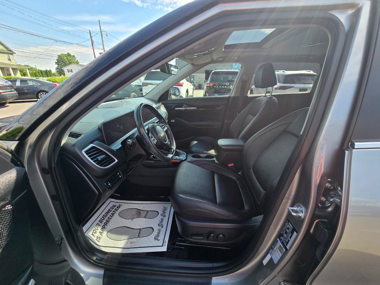 Used 2024 Kia Seltos SX w/ SX Sunroof Package AWD/4WD image 14