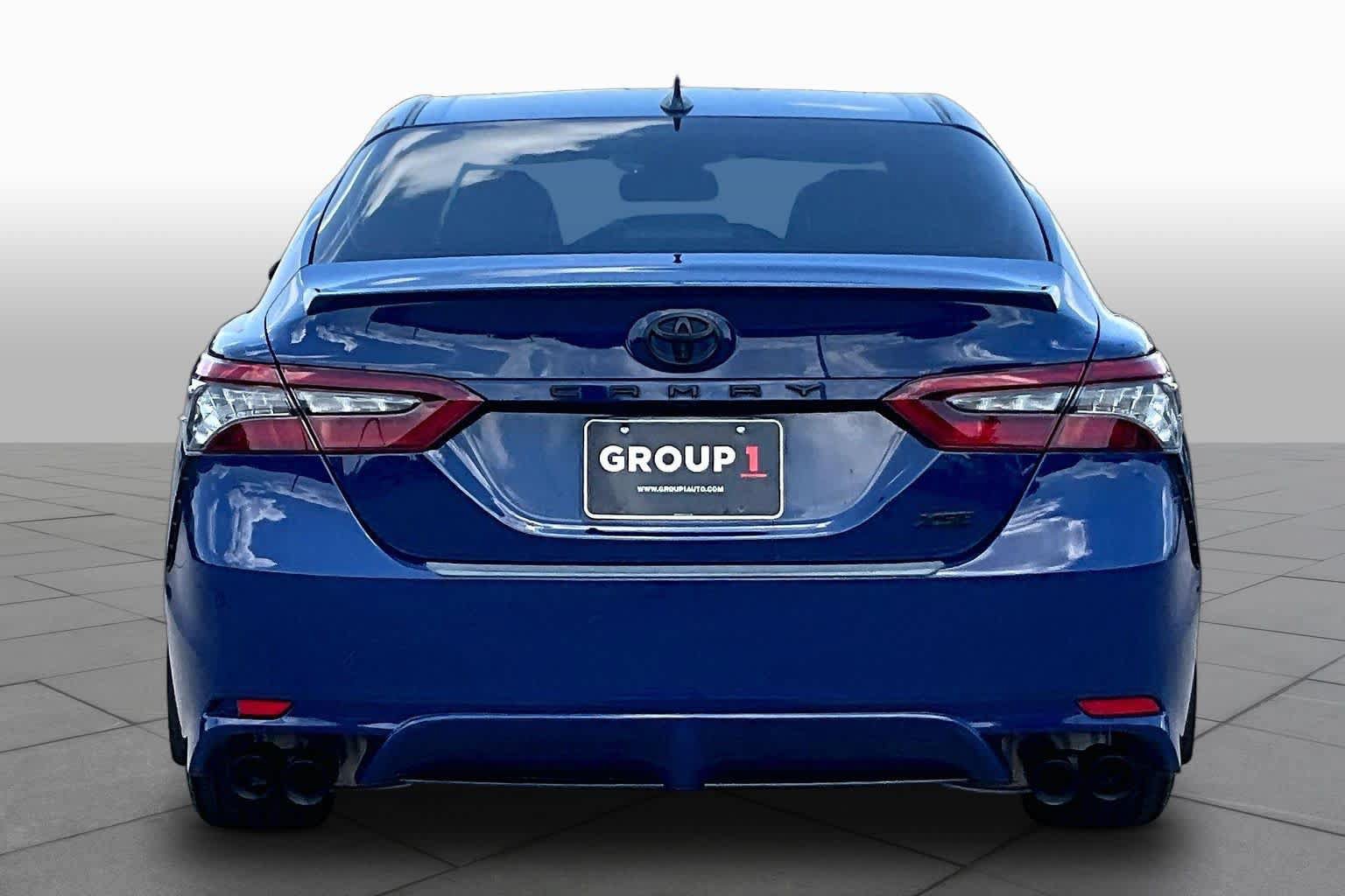 Used 2023 Toyota Camry XSE FWD image 5