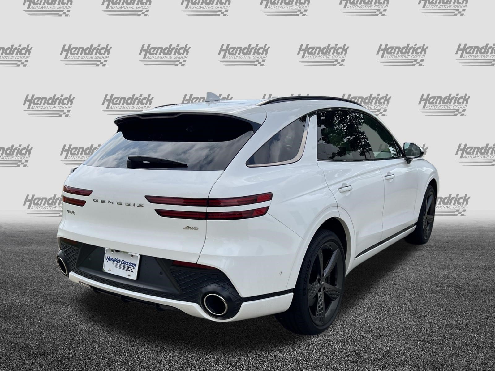 Used 2023 Genesis GV70 2.5T w/ Sport Prestige Package AWD/4WD image 9