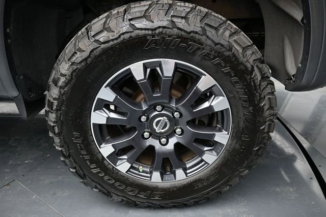 Used 2018 Nissan Titan PRO-4X w/ Pro-4x Convenience Package AWD/4WD image 11