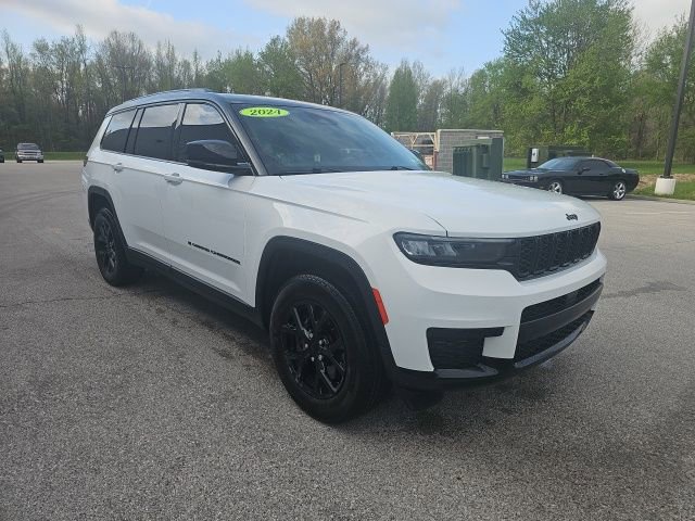 Used 2024 Jeep Grand Cherokee L Laredo image 7