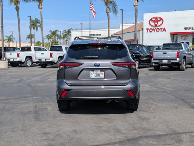 Used 2024 Toyota Highlander XLE AWD/4WD image 6