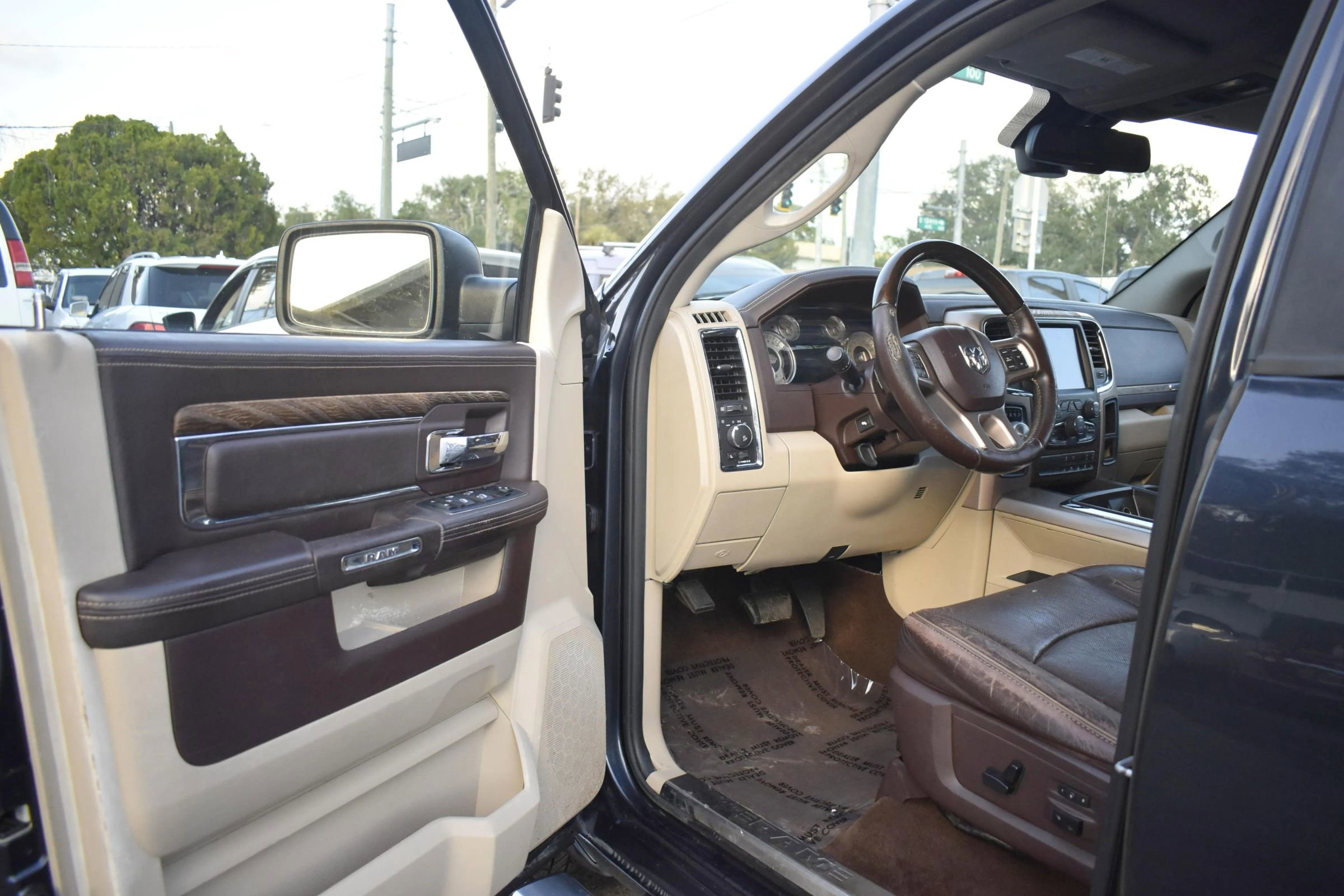 Used 2015 RAM 1500 Laramie Longhorn w/ Convenience Group image 11