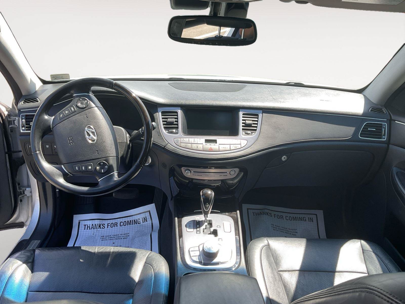 Used 2012 Hyundai Genesis 4.6 RWD image 10