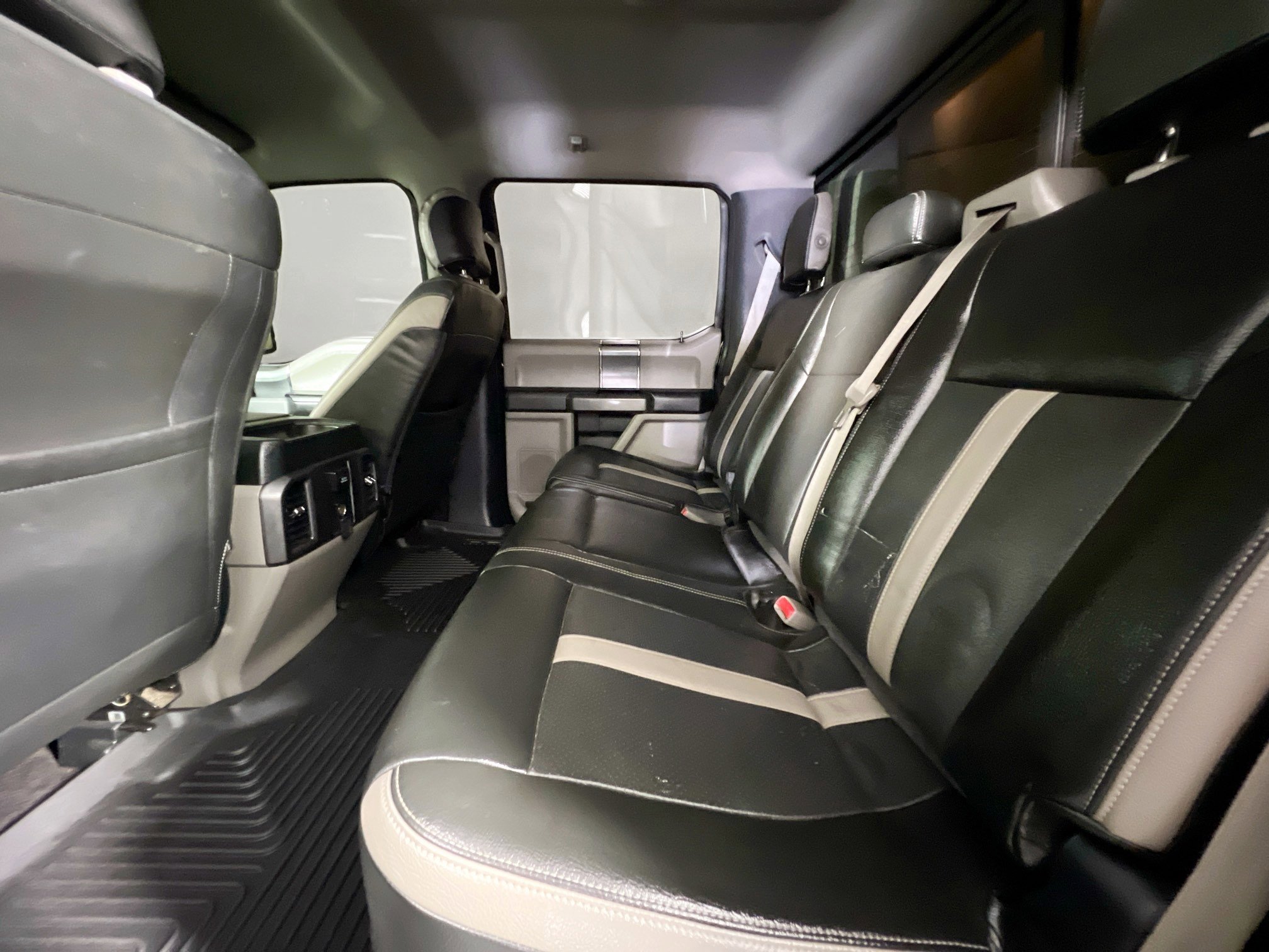 Used 2016 Ford F150 XLT w/ Equipment Group 302A Luxury AWD/4WD image 27