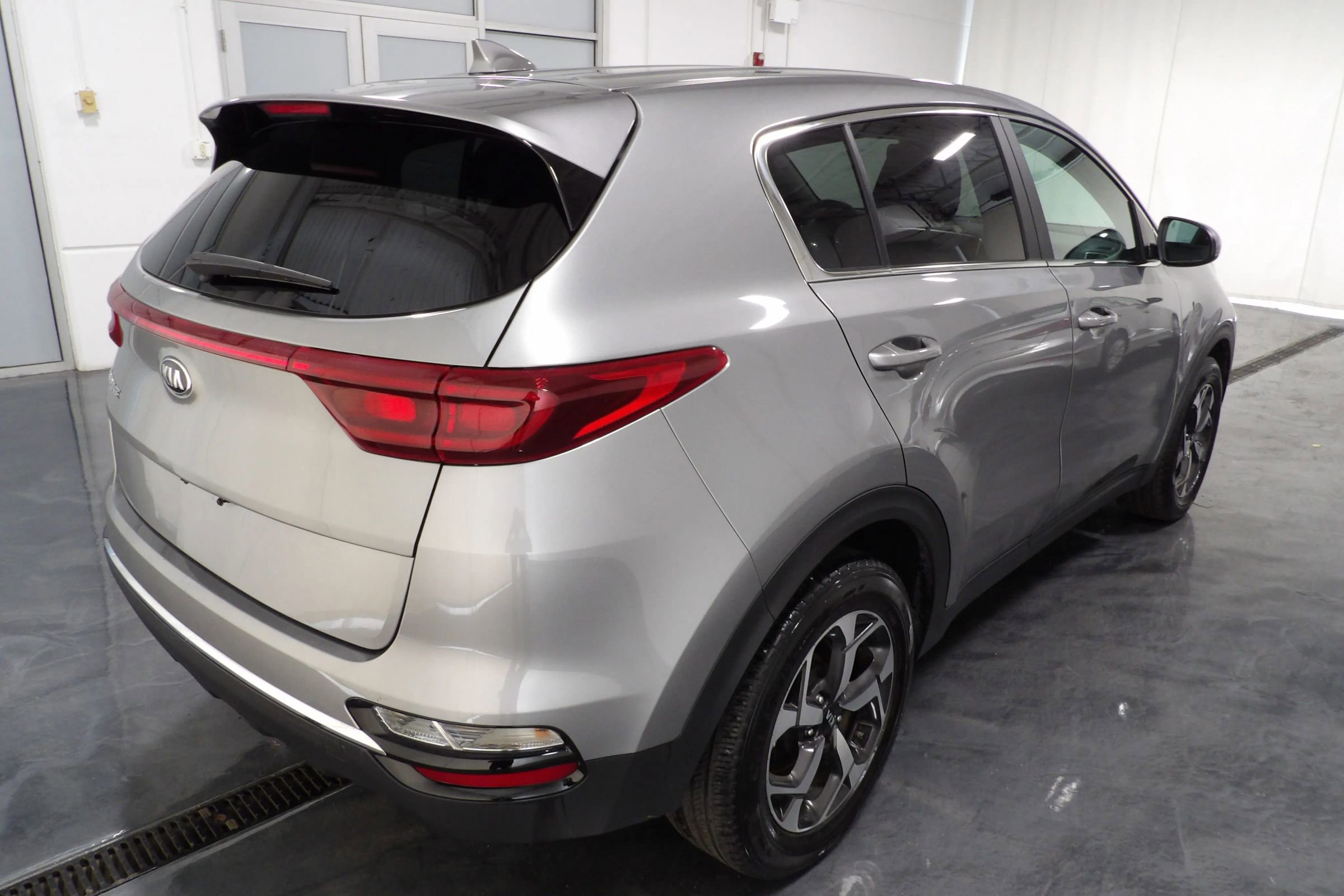 Used 2022 Kia Sportage LX image 4