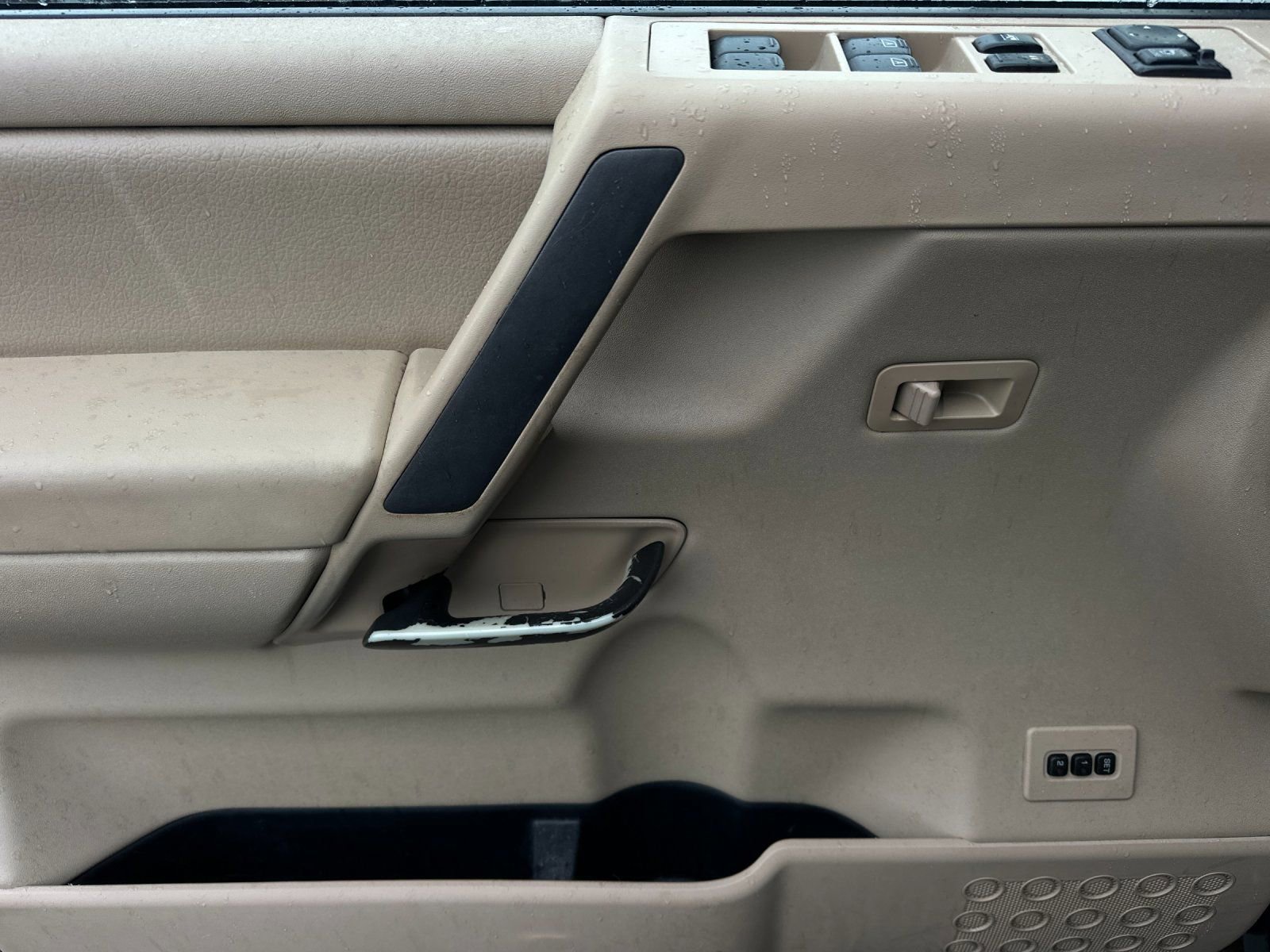 Used 2008 Nissan Titan LE image 10