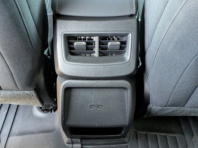 Used 2025 Chevrolet Equinox EV LT image 18