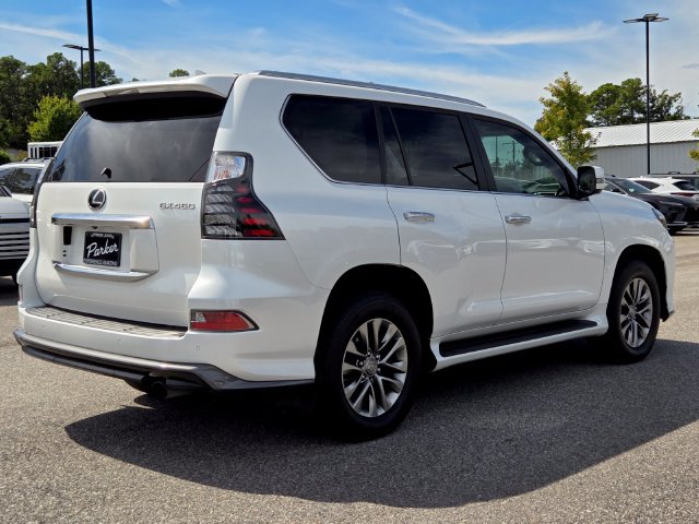 Used 2023 Lexus GX 460 Luxury w/ Sport Design Package AWD/4WD image 5