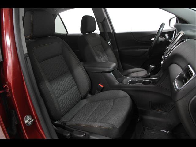 Used 2018 Chevrolet Equinox LT image 16
