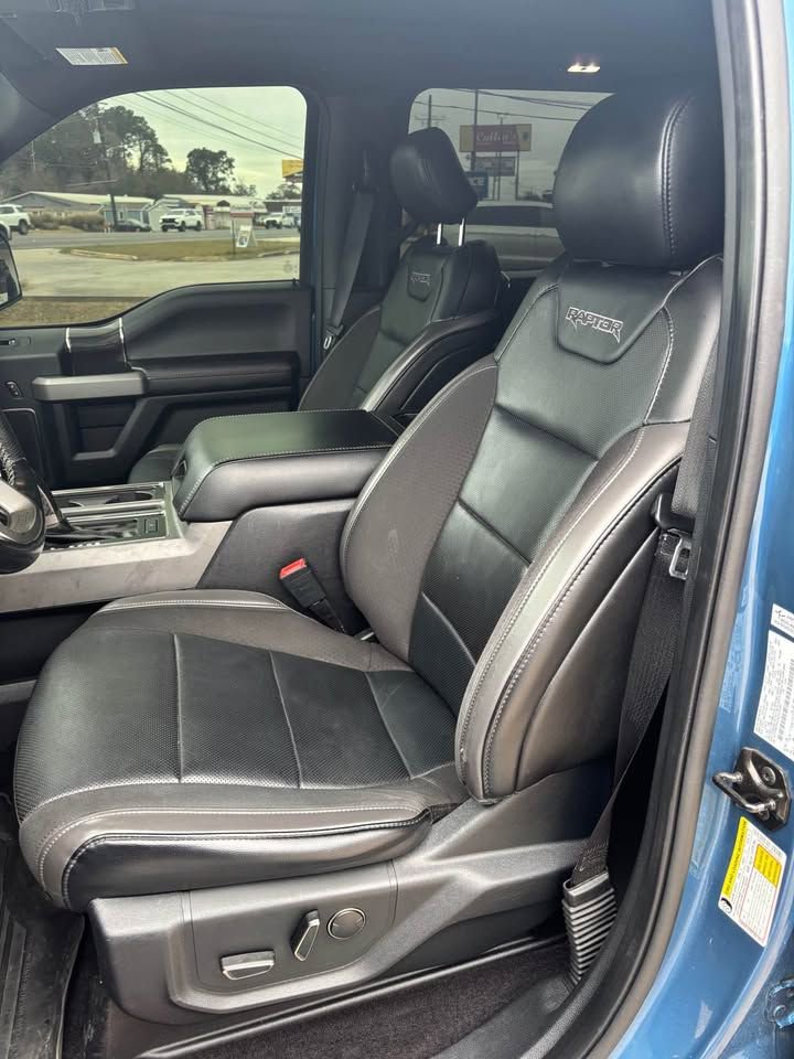 Used 2019 Ford F150 Raptor w/ Equipment Group 802A Luxury image 8