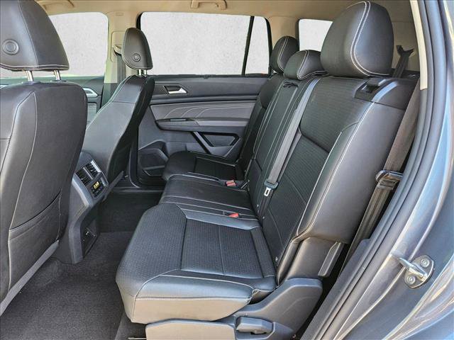 Used 2023 Volkswagen Atlas SE w/ Black Wheel Package AWD/4WD image 25