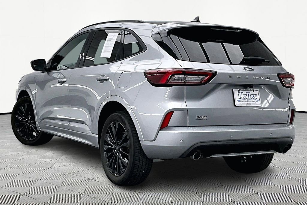 Used 2023 Ford Escape ST-Line Elite image 13