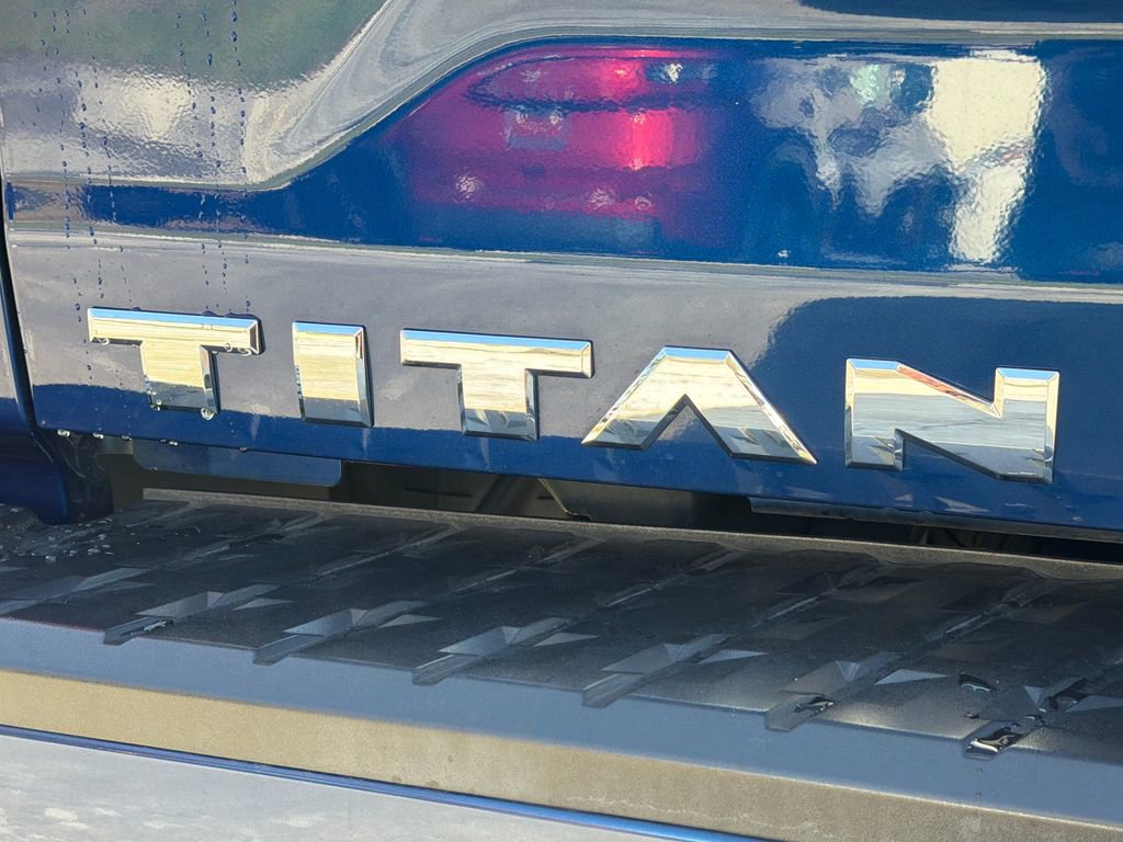 Certified 2021 Nissan Titan SV w/ SV Convenience Package image 10
