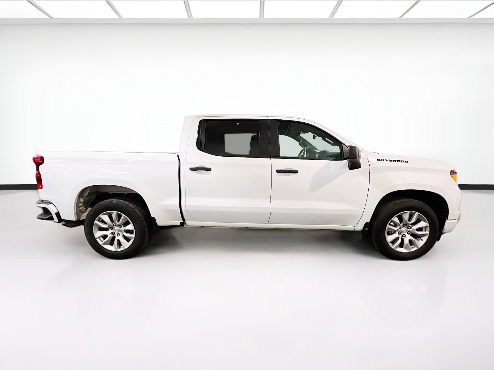 Used 2022 Chevrolet Silverado 1500 Custom w/ LPO, Dark Essentials Package RWD image 22